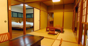Momijiya Bekkan Kawanoiori Kyoto Buitenkant foto